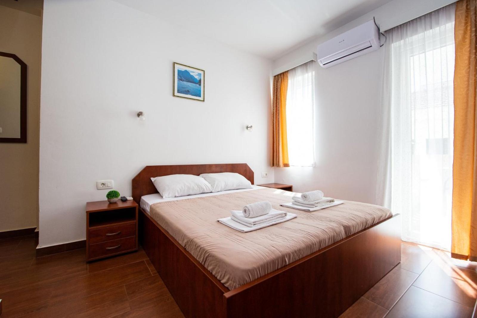 Apartamento Ipera Budva Exterior foto