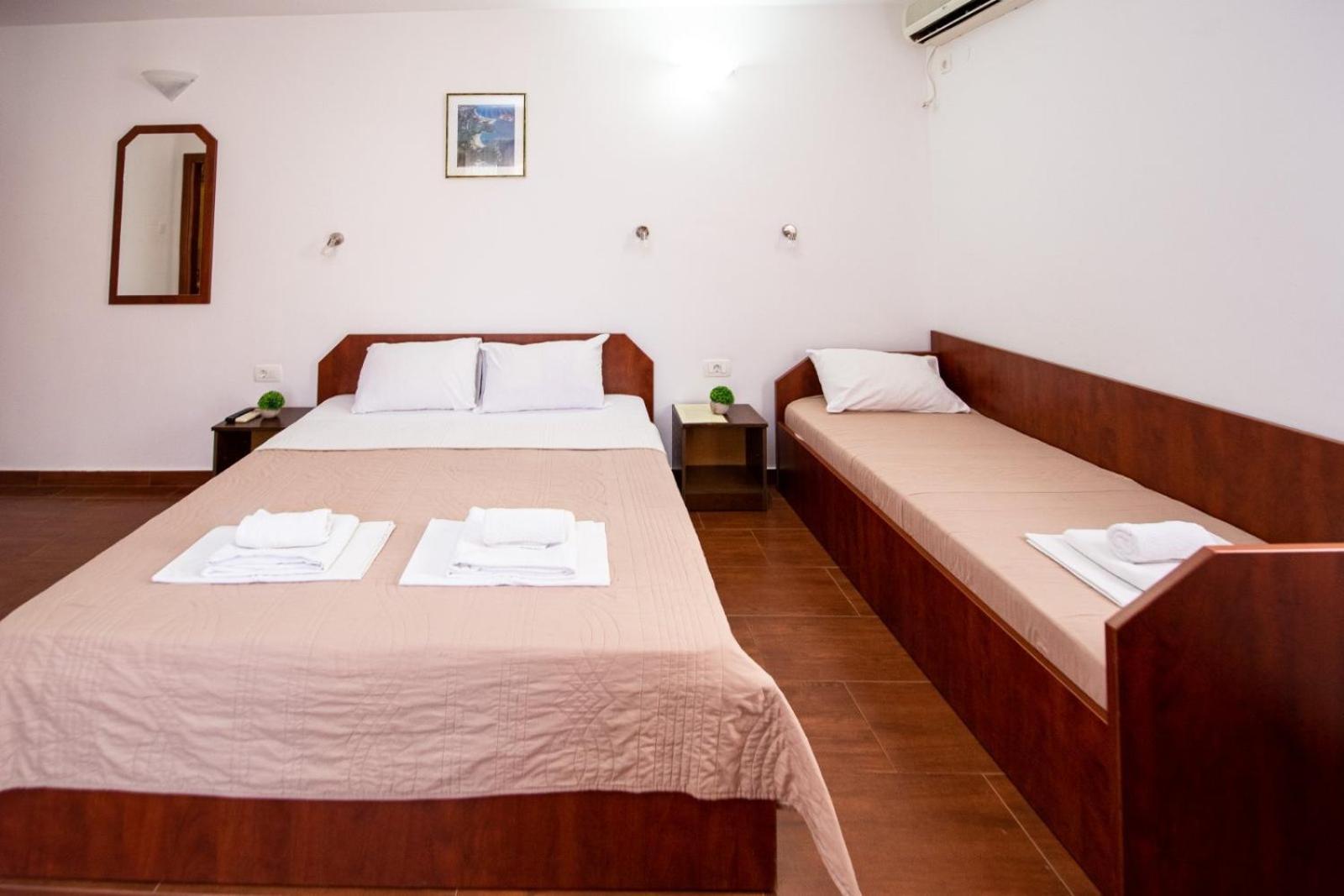 Apartamento Ipera Budva Exterior foto