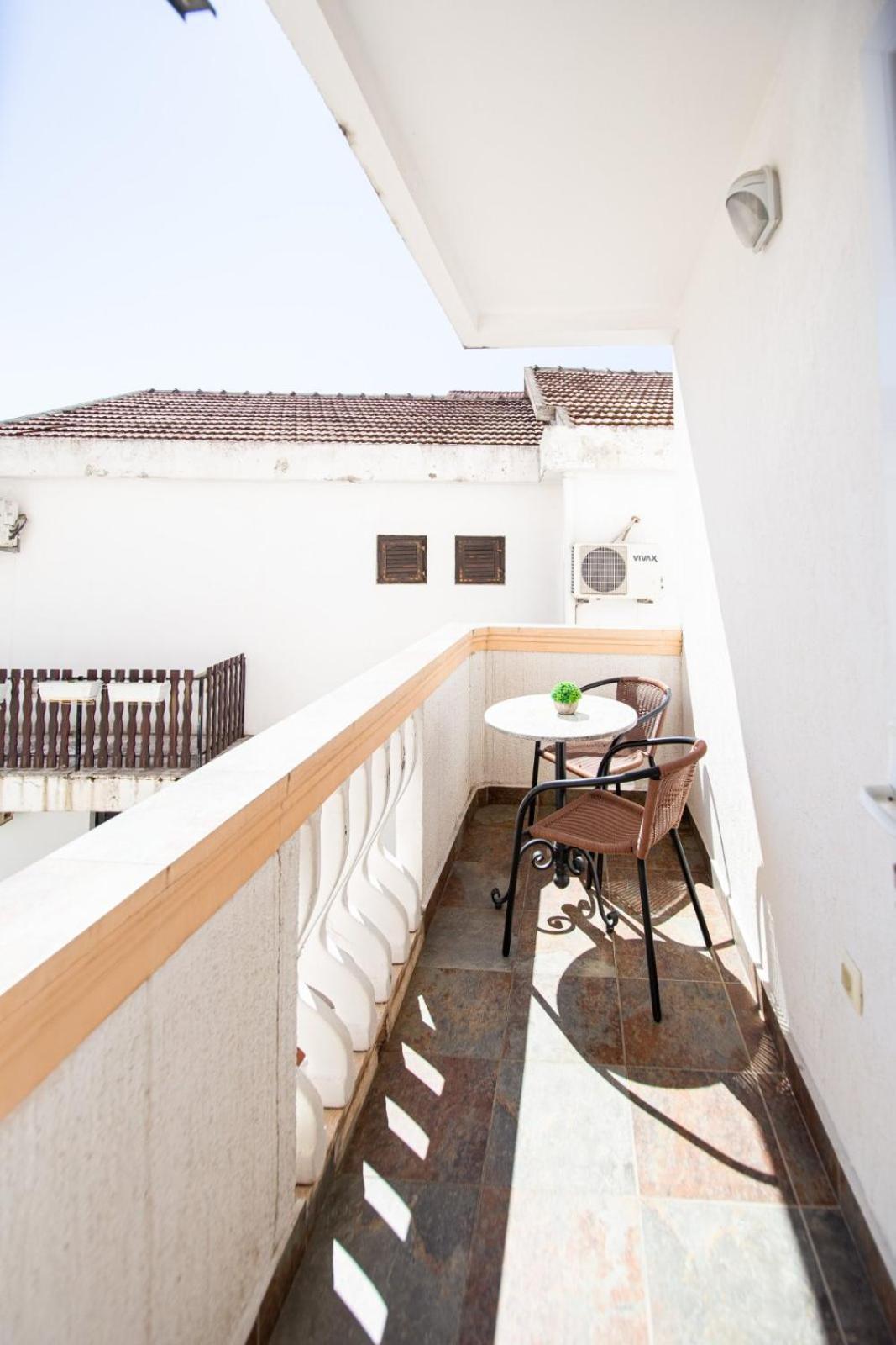 Apartamento Ipera Budva Exterior foto