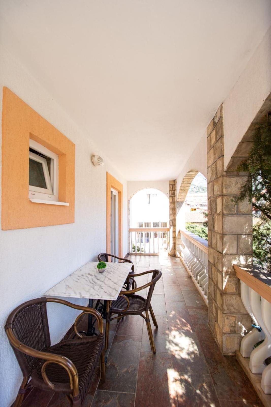 Apartamento Ipera Budva Exterior foto